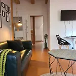 Tini Sauna Basen Homestay *