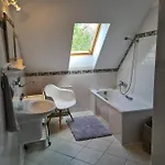 Homestay Tini Sauna Basen *
