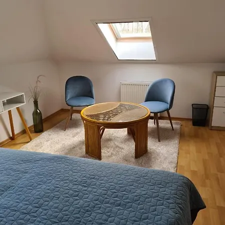 Δωμάτια σε οικογενειακή κατοικία Tini Sauna Basen Gościno