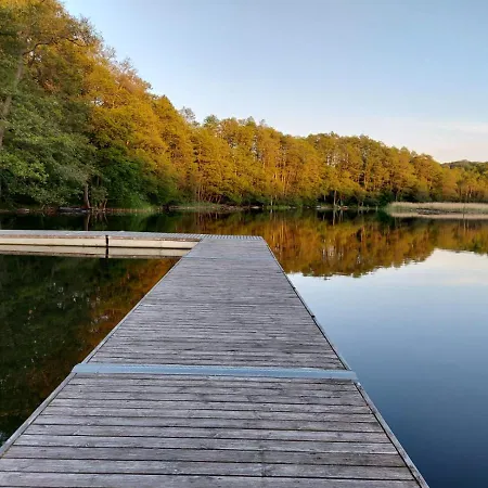 Tini Sauna Basen Δωμάτια σε οικογενειακή κατοικία Gościno