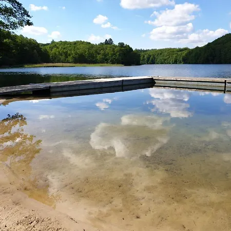 Tini Sauna Basen Δωμάτια σε οικογενειακή κατοικία Gościno
