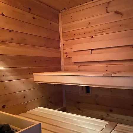 Tini Sauna Basen Habitación en casa particular